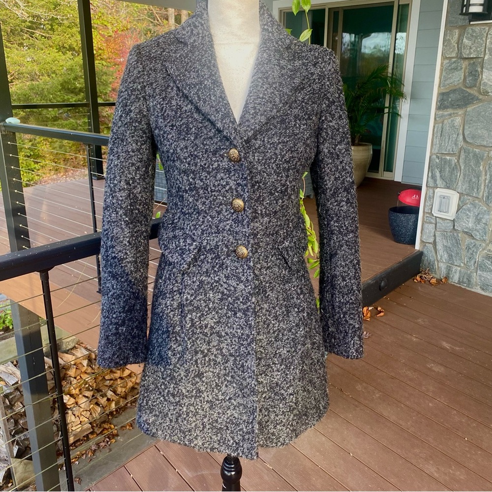❤️Laundry by Shelli Segal ❤️ 2. Grey Bouclè Coat w/ Brass buttons, flared style
